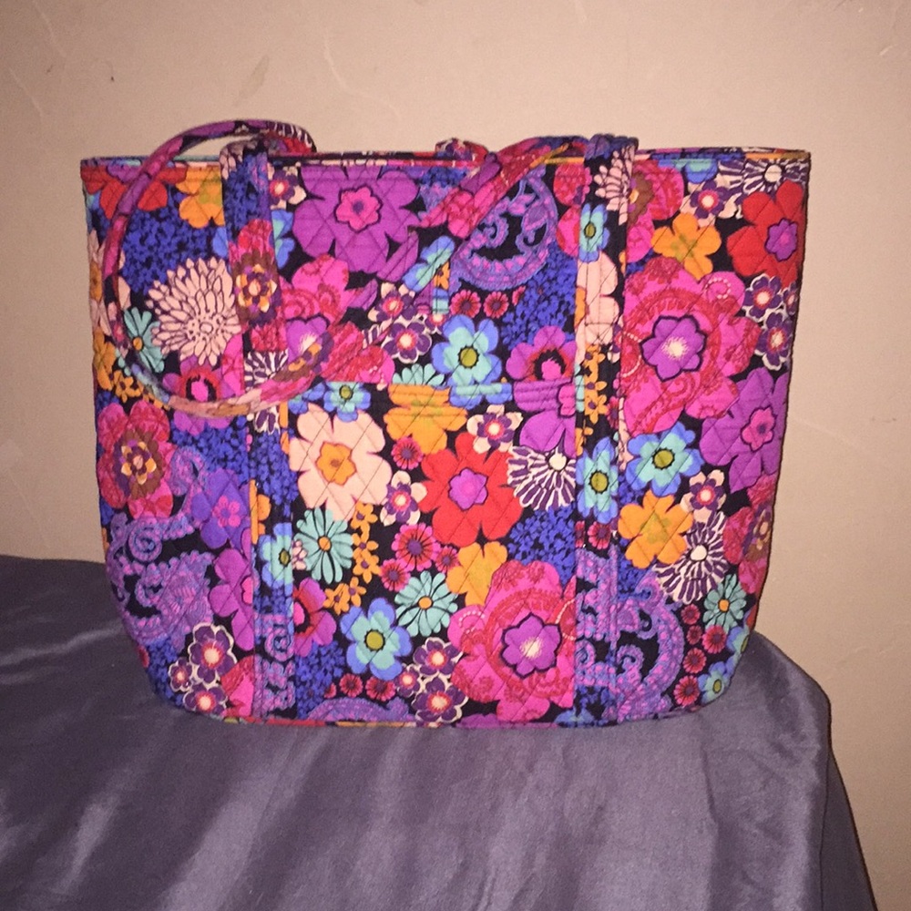 Vera Bradley Vera tote in Floral Fiesta - Picture 1 of 1